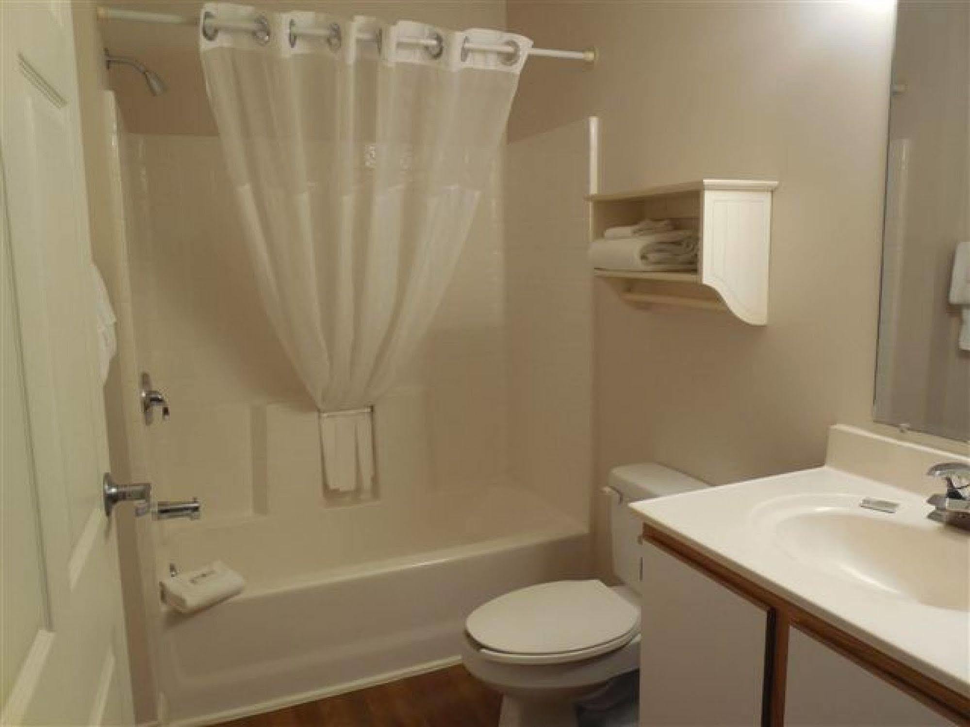 Affordable Suites Salisbury Exteriér fotografie