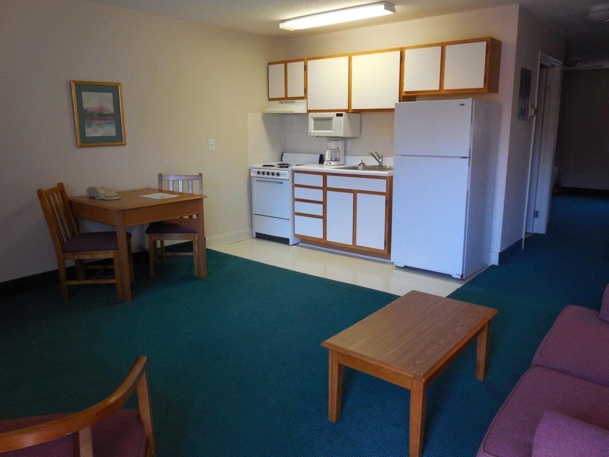 Affordable Suites Salisbury Exteriér fotografie